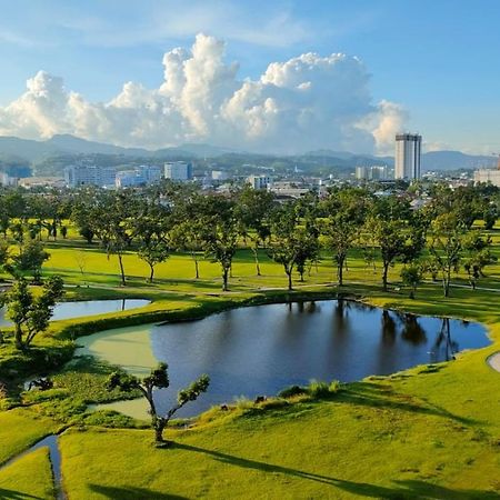 Dreamy 2Br Condo, With A Golf Course View Cebu Exteriör bild